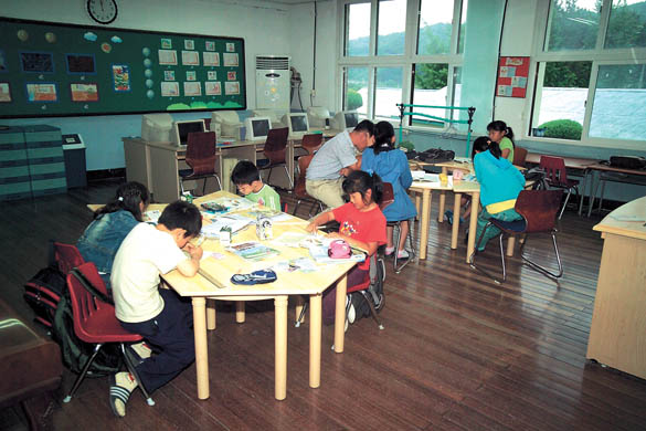 점동초등학교 안평분교장 학생들 이미지