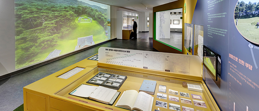 Room of royal tombs of the Joseon Dynasty2